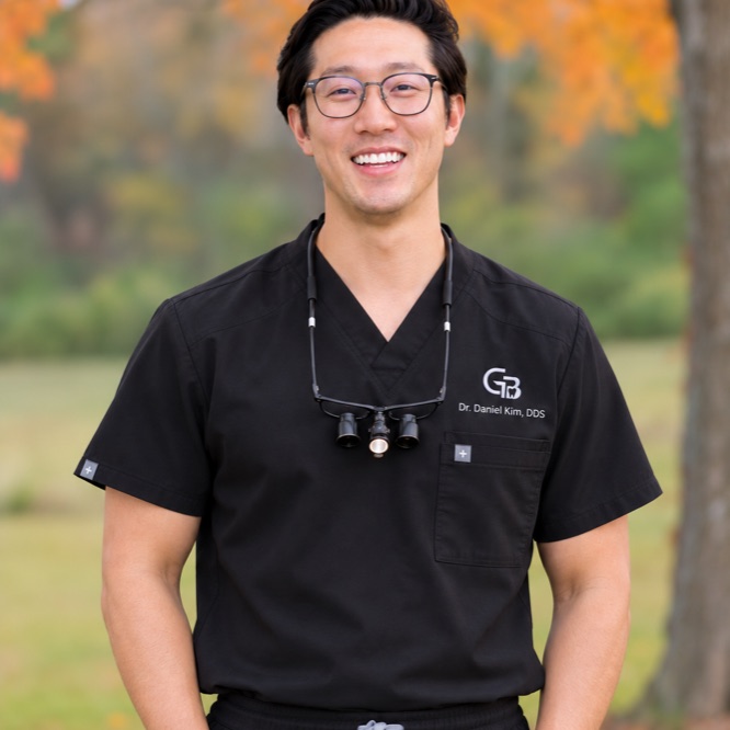 Dr. Daniel Kim